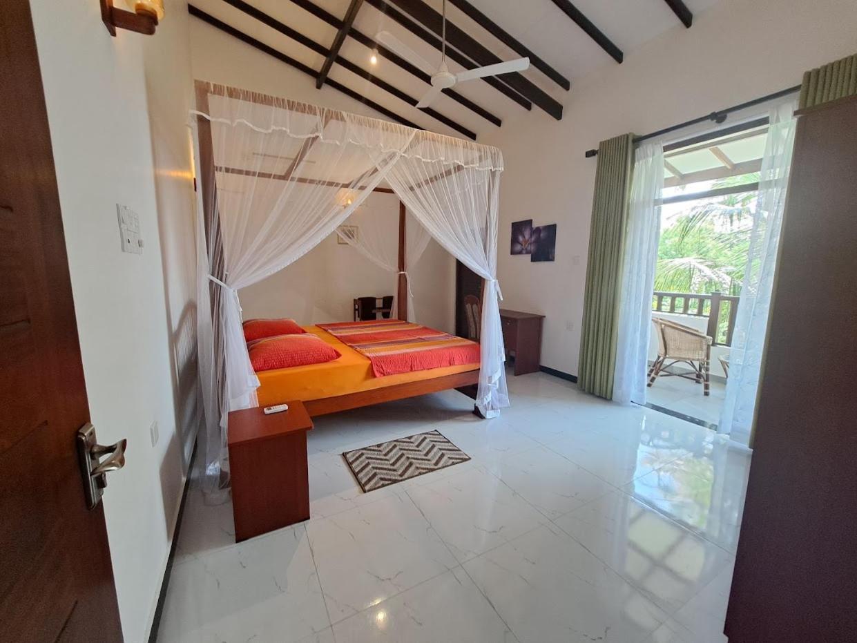 Villa 76 Weligama Buitenkant foto